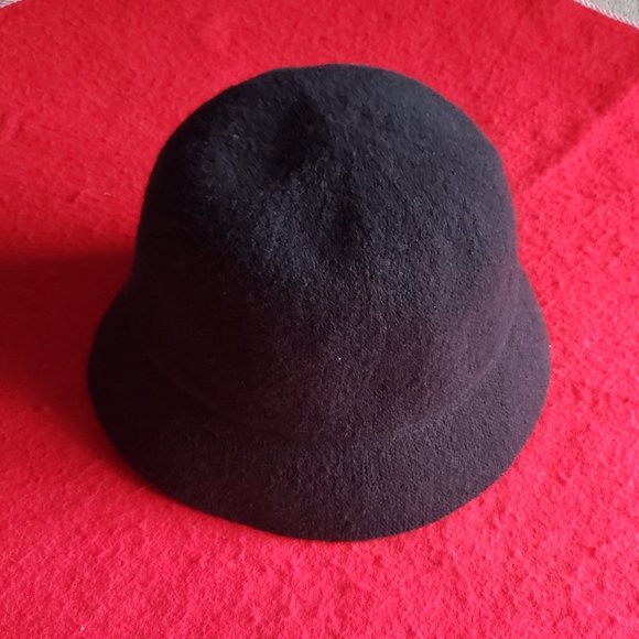 Nine West Black Wool Felt Hat - Women's one size fits all - Mint Clean Condition - Picture 1 of 7